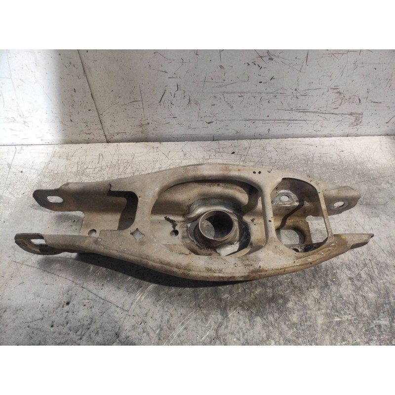 Recambio de brazo suspension superior trasero derecho para bmw x1 (e84) xdrive 23d referencia OEM IAM   