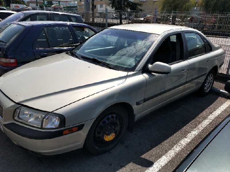 volvo s80 berlina del año 1999