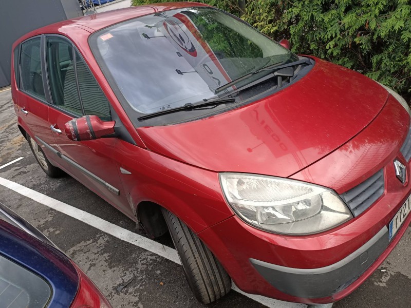 renault scenic ii del año 2004