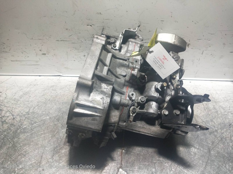 Recambio de caja cambios para toyota avensis berlina (t25) 2.0 16v cat referencia OEM IAM C13A3L  