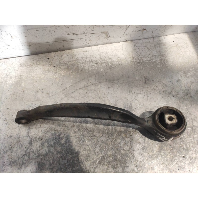 Recambio de brazo suspension inferior delantero izquierdo para bmw x1 (e84) xdrive 23d referencia OEM IAM 6768983  
