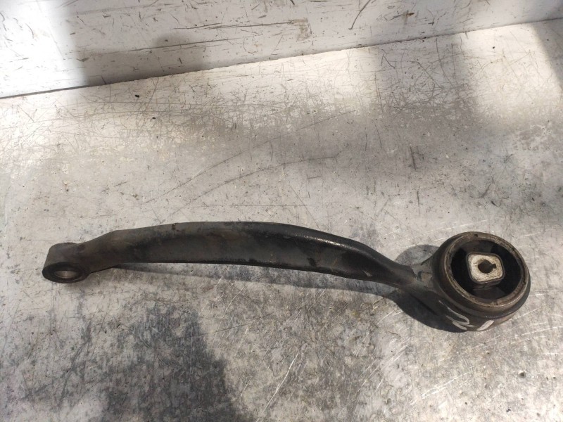 Recambio de brazo suspension inferior delantero izquierdo para bmw x1 (e84) xdrive 23d referencia OEM IAM 6768983  