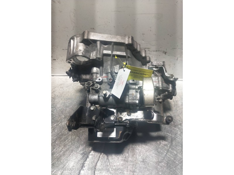 Recambio de caja cambios para toyota avensis berlina (t25) 2.0 16v cat referencia OEM IAM C13A3L  