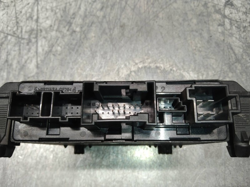 Recambio de modulo electronico para mercedes clase c (w203) familiar 2.2 cdi cat referencia OEM IAM 2038202185  TRA IZDA