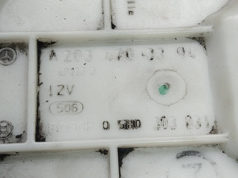Recambio de bomba combustible para mercedes clase c (w203) familiar 2.2 cdi cat referencia OEM IAM 0580303031 A2034703394 