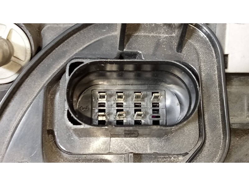 Recambio de faro derecho para audi a4 berlina (b5) 1.9 tdi quattro referencia OEM IAM 8D0941004AK 1853675100 