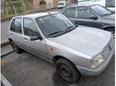 peugeot 205 berlina del año 1998