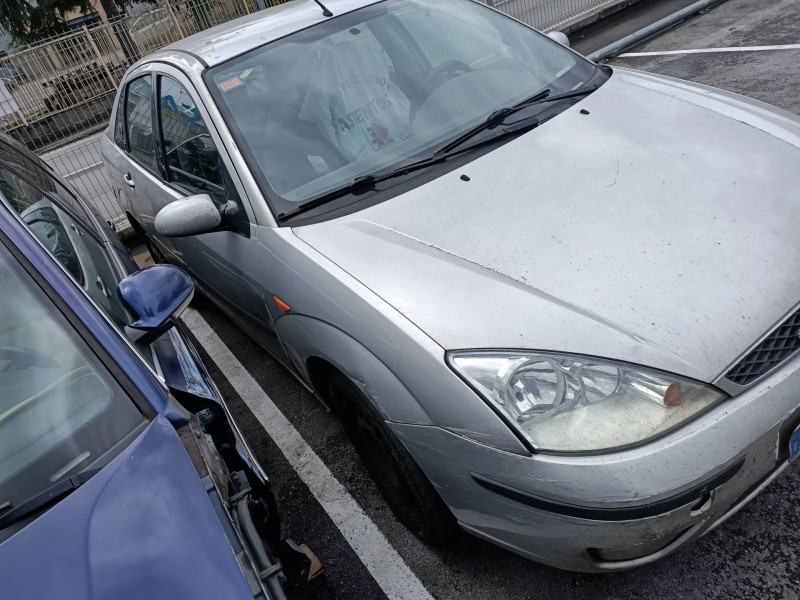 ford focus berlina (cak) del año 2003