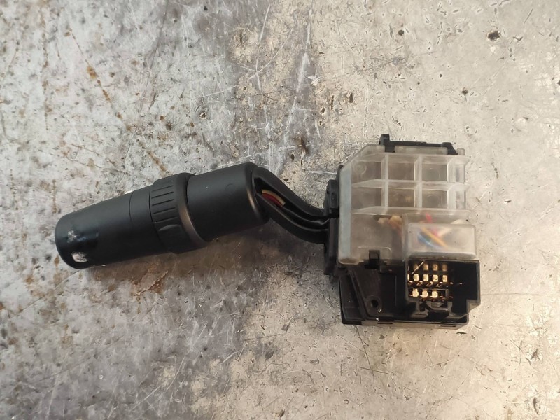 Recambio de mando limpia para mazda 3 berlina (bk) 2.0 sportive referencia OEM IAM 17D682  