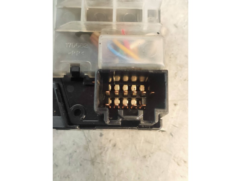 Recambio de mando limpia para mazda 3 berlina (bk) 2.0 sportive referencia OEM IAM 17D682  