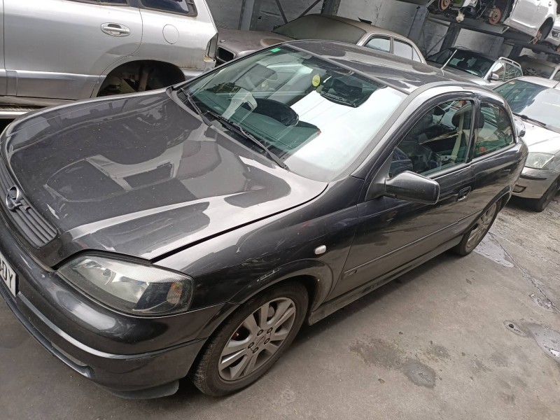 opel astra g berlina del año 2001