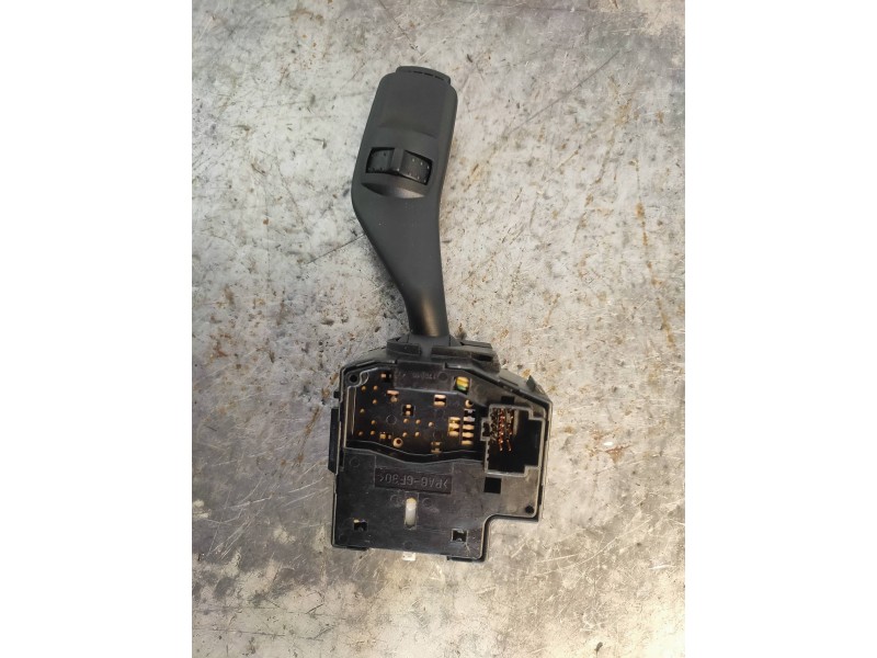 Recambio de mando luces para ford focus berlina (cap) ghia referencia OEM IAM 17D940  
