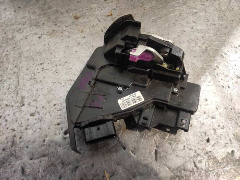 Recambio de motor cierre centralizado trasero izquierdo para kia rio (yb) attract referencia OEM IAM 814A0H8010  