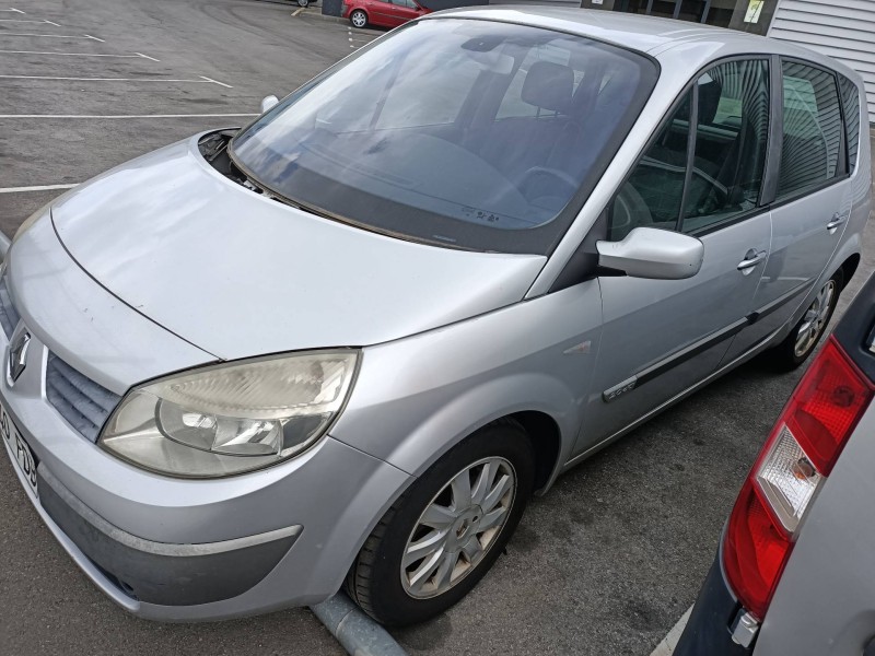 renault scenic ii del año 2006