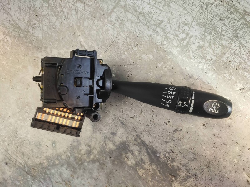 Recambio de mando limpia para kia rio 1.5 crdi ex2 referencia OEM IAM 75733A  