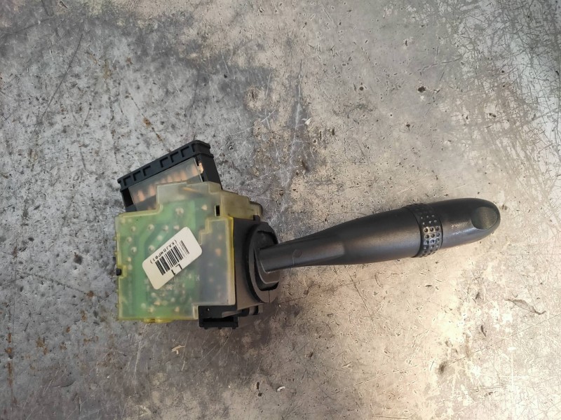 Recambio de mando limpia para kia rio 1.5 crdi ex2 referencia OEM IAM 75733A  