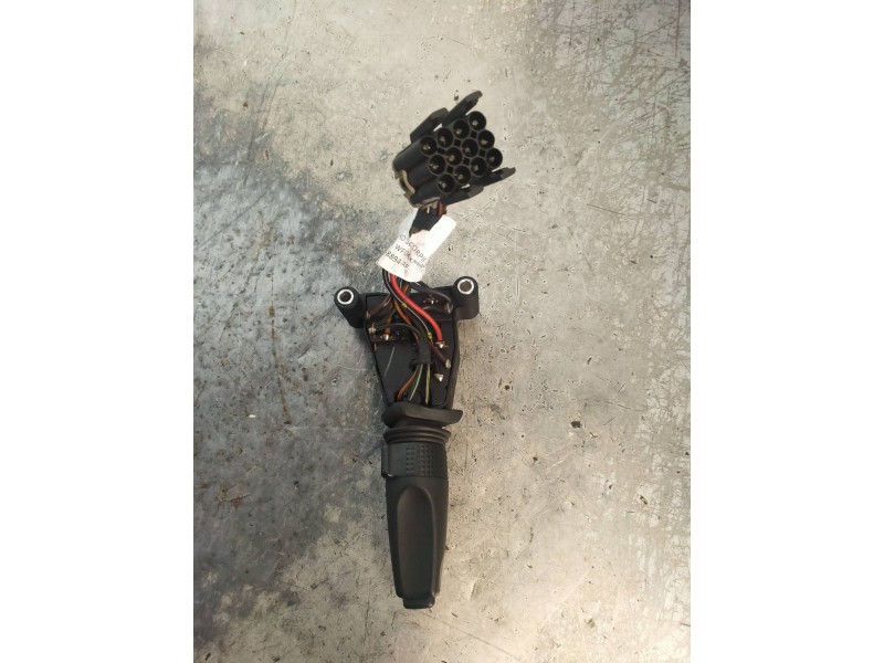 Recambio de mando limpia para ford scorpio ghia berlina referencia OEM IAM 85GG17K478  