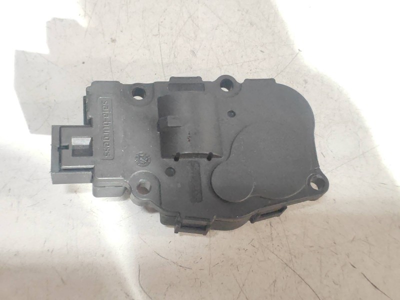 Recambio de motor apertura trampillas climatizador para bmw x1 (e84) xdrive 23d referencia OEM IAM EFB33115  