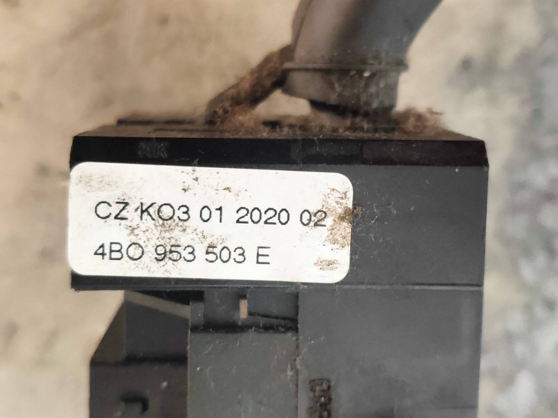 Recambio de mando limpia para seat toledo (1m2) select referencia OEM IAM 4BO953503E  