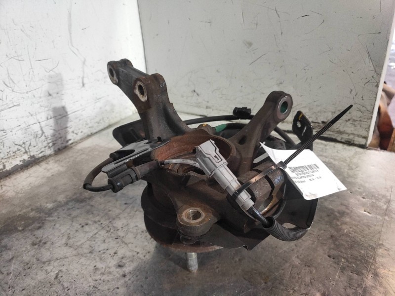 Recambio de mangueta delantera derecha para kia rio (yb) attract referencia OEM IAM   