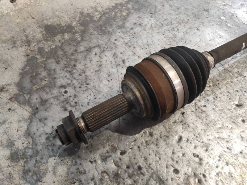 Recambio de transmision delantera izquierda para kia rio (yb) attract referencia OEM IAM 49500H8000  