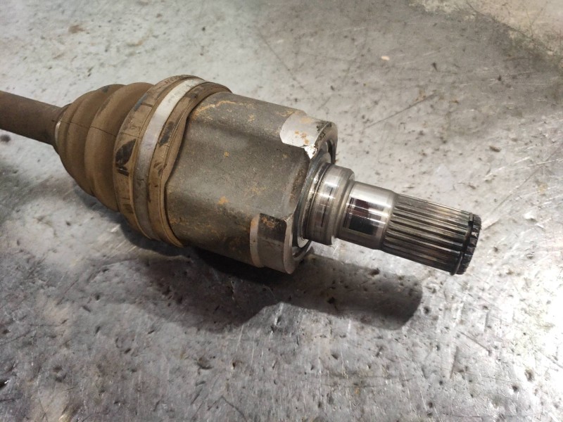 Recambio de transmision delantera izquierda para kia rio (yb) attract referencia OEM IAM 49500H8000  