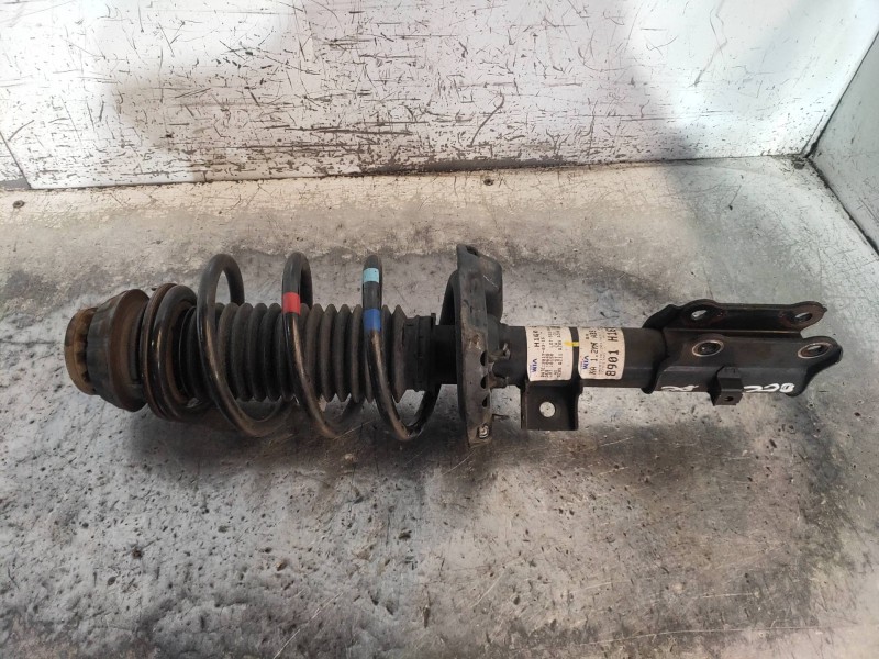 Recambio de amortiguador delantero derecho para kia rio (yb) attract referencia OEM IAM 54660H810  
