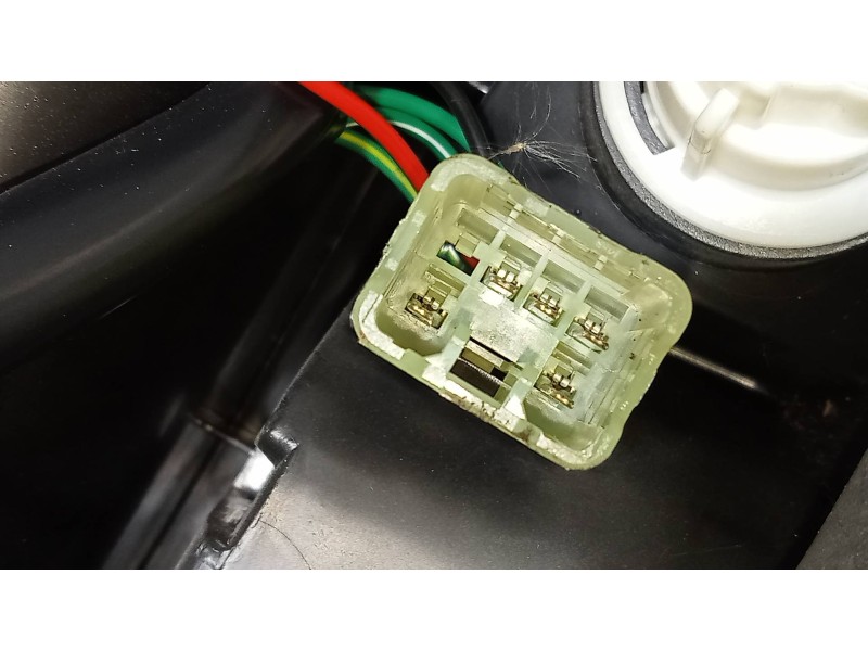 Recambio de piloto trasero derecho para hyundai accent (lc) 1.3 cat referencia OEM IAM   