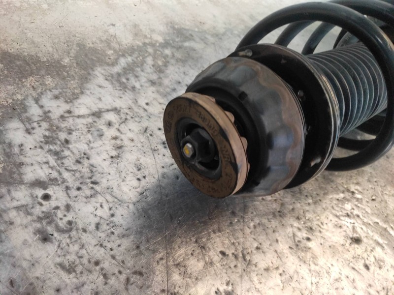 Recambio de amortiguador delantero izquierdo para kia rio (yb) attract referencia OEM IAM 54650H8100  