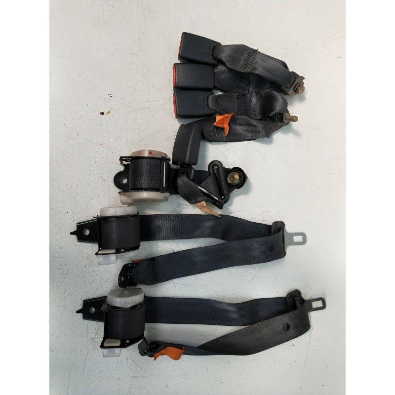 Recambio de juego cinturones trasero para mazda 323 berlina f/s (bj) 2.0 turbodiesel referencia OEM IAM   5P R