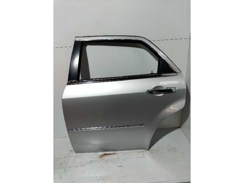 Recambio de puerta trasera izquierda para chrysler 300 c 3.5 referencia OEM IAM  4 PUERTAS 