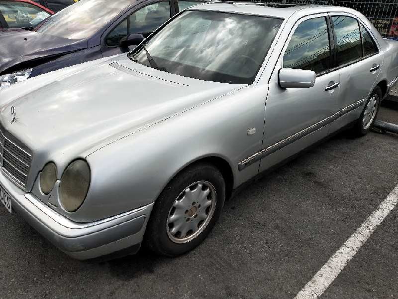 mercedes clase e (w210) berlina diesel del año 2000