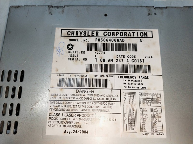 Recambio de sistema audio / radio cd para chrysler 300 c 3.5 referencia OEM IAM P05064066AD  