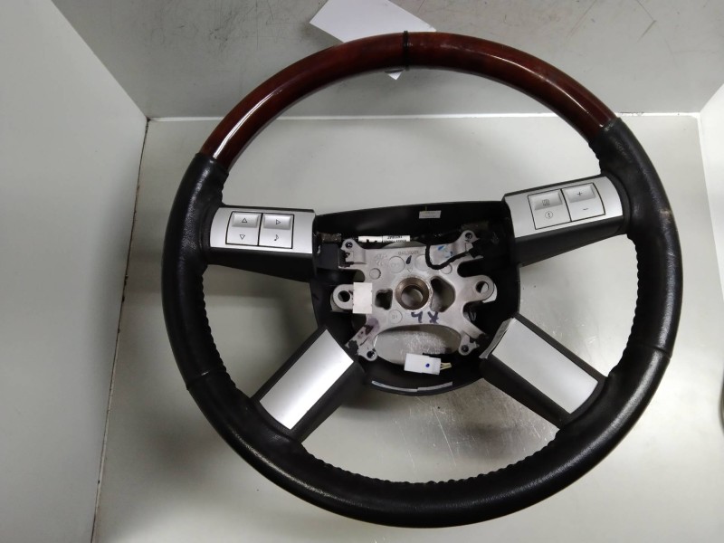 Recambio de volante para chrysler 300 c 3.5 referencia OEM IAM OUV241DVAE 14117D 