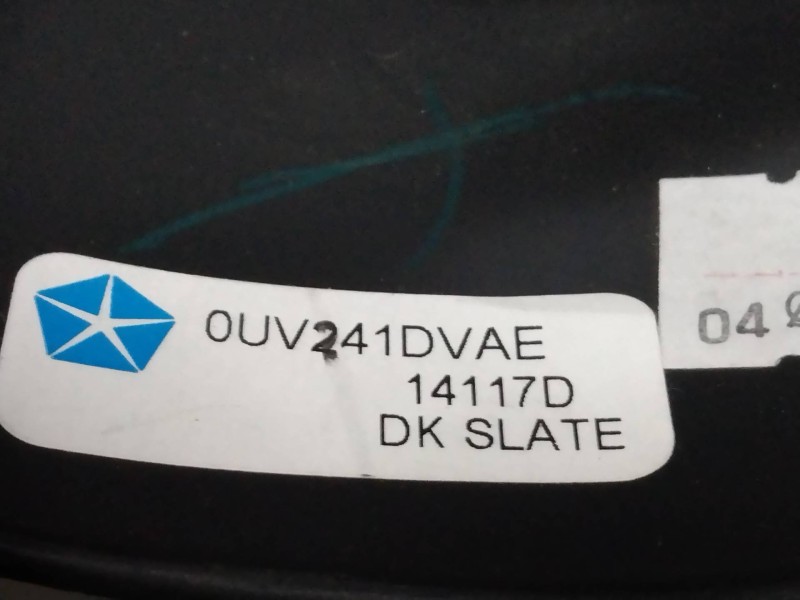 Recambio de volante para chrysler 300 c 3.5 referencia OEM IAM OUV241DVAE 14117D 