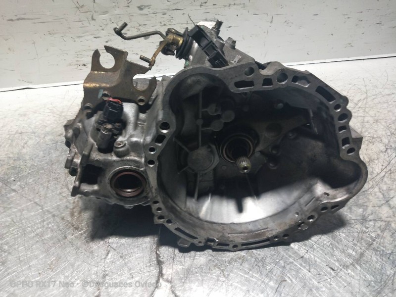 Recambio de caja cambios para toyota corolla 1.8 referencia OEM IAM Z40615611  