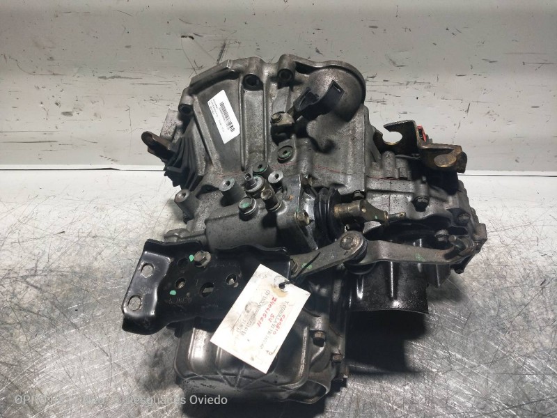 Recambio de caja cambios para toyota corolla 1.8 referencia OEM IAM Z40615611  