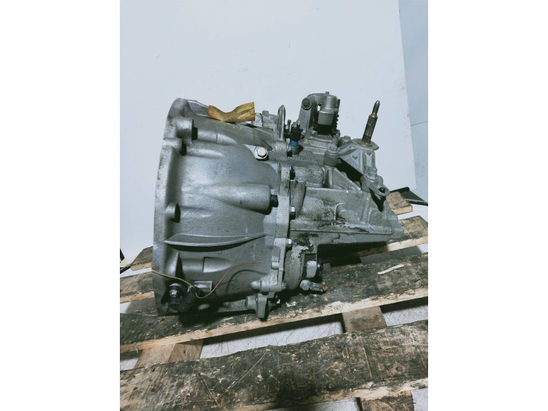 Recambio de caja cambios para nissan primera berlina (p12) acenta referencia OEM IAM ND0102 A012253 