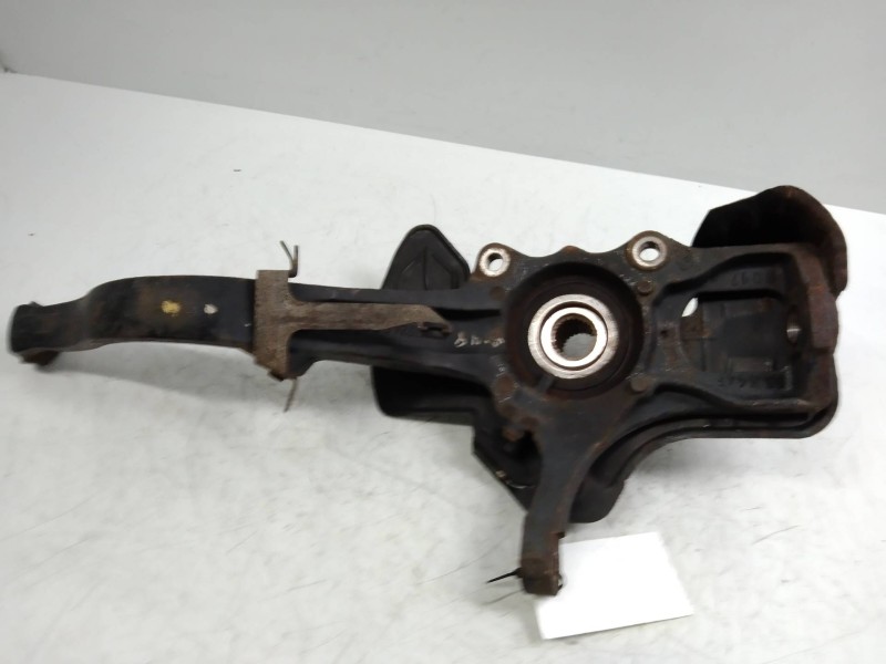 Recambio de mangueta delantera izquierda para alfa romeo 156 2.0 jts 16v cat referencia OEM IAM   