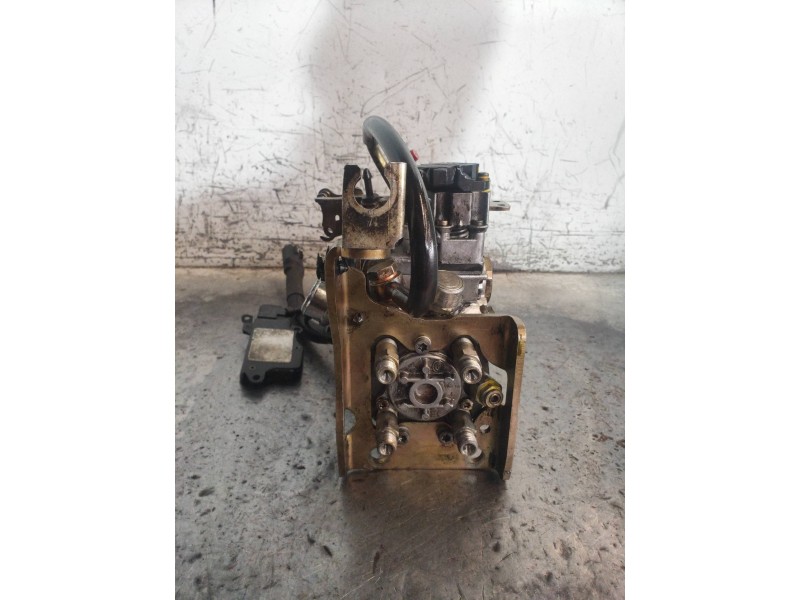 Recambio de bomba inyeccion para ford escort berl./turnier básico berlina referencia OEM IAM 8448B012B 18ITC20 