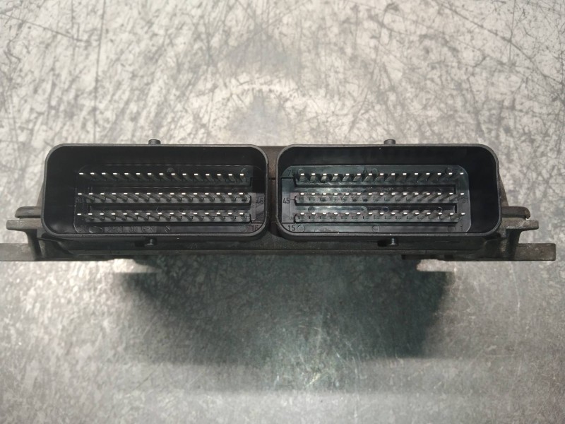 Recambio de centralita motor uce para renault megane i fase 2 classic (la..) 1.6 16v century referencia OEM IAM S110138000C 8200