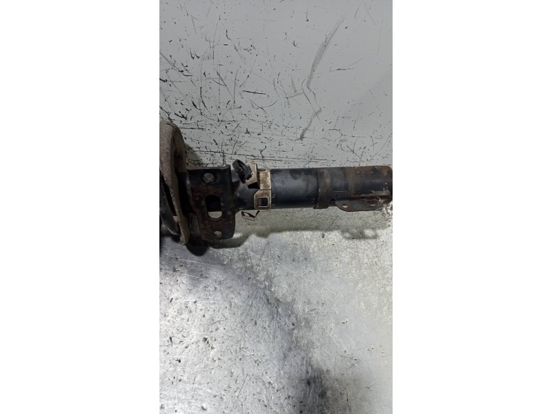 Recambio de amortiguador delantero izquierdo para volkswagen polo (9n1) conceptline referencia OEM IAM   