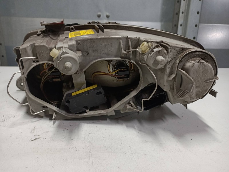 Recambio de faro derecho para alfa romeo 147 (190) 1.9 jtd cat referencia OEM IAM   