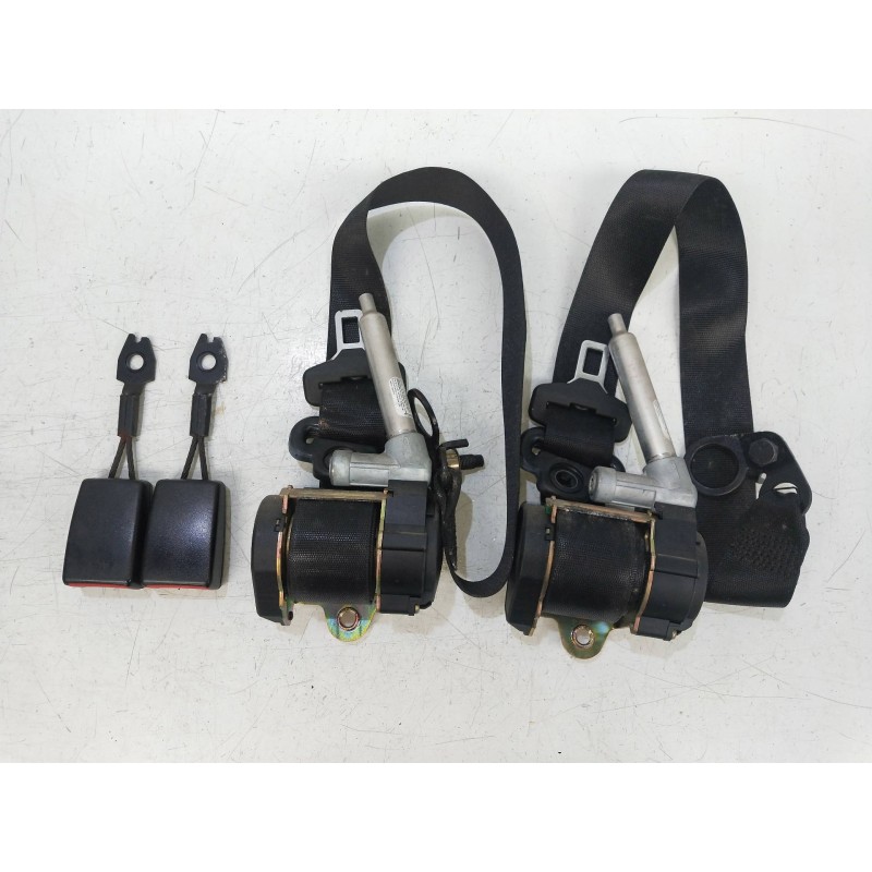Recambio de juego cinturones delantero para mercedes clase a (w168) 1.7 cdi diesel cat referencia OEM IAM   5P