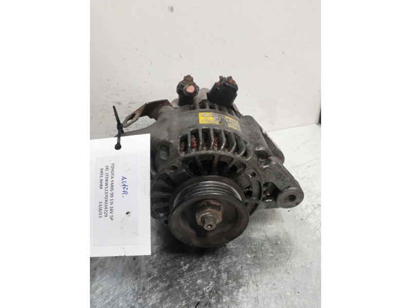 Recambio de alternador para toyota yaris (ncp1/nlp1/scp1) 1.3 linea luna referencia OEM IAM 210603020  