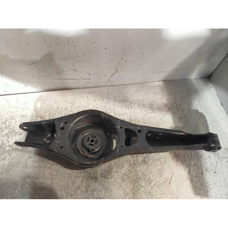 Recambio de brazo suspension superior trasero izquierdo para audi a3 (8p) 1.9 tdi limited edition referencia OEM IAM   