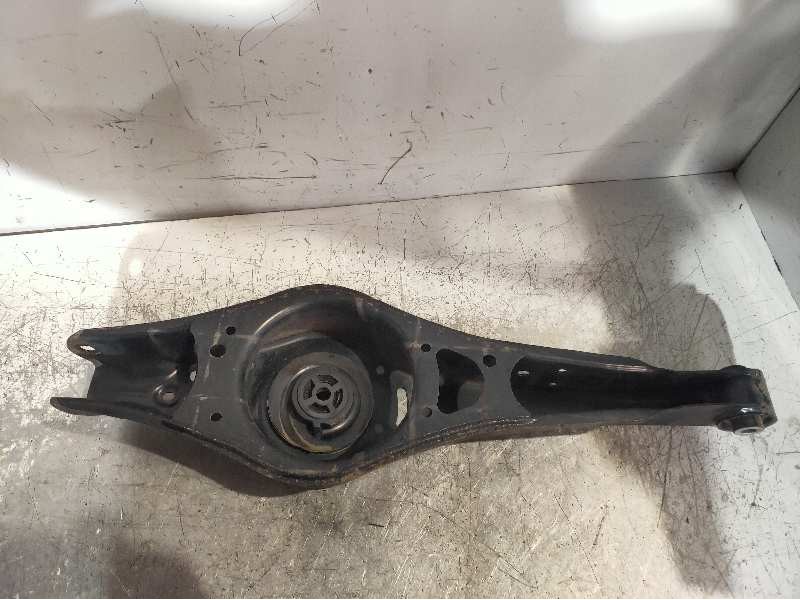 Recambio de brazo suspension superior trasero izquierdo para audi a3 (8p) 1.9 tdi limited edition referencia OEM IAM   