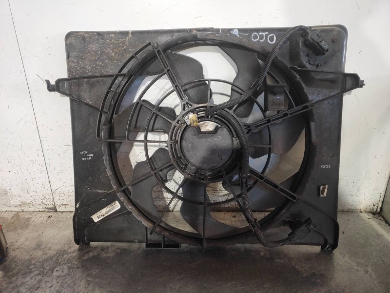 Recambio de electroventilador para kia magentis 2.0 crdi referencia OEM IAM F00S3A2365 6D12117 