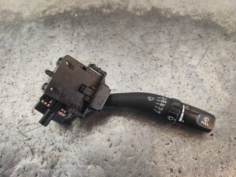 Recambio de mando limpia para kia magentis 2.0 crdi referencia OEM IAM 202004725  