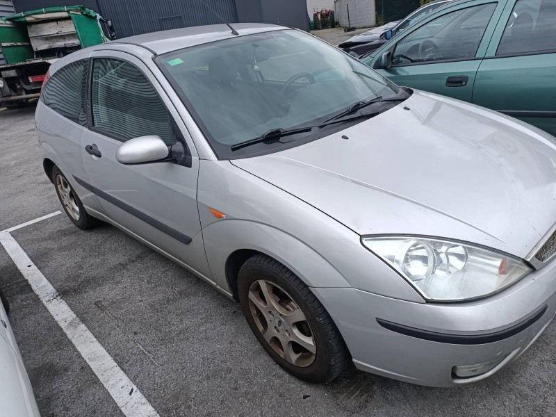 ford focus berlina (cak) del año 2004
